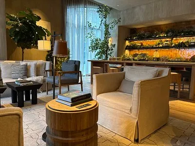 Casino-resort evening planned around a shared dinner